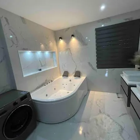 شقة Apartman Sun